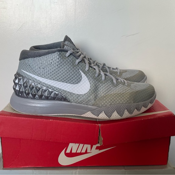 Nike Kyrie 1 Wolf Grey men’s size 10, basketball shoe - Picture 2 of 7
